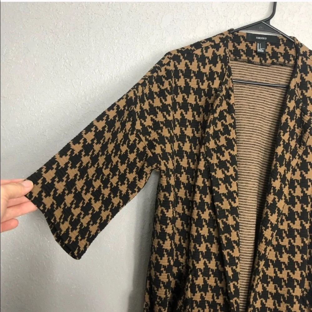 Forever 21 Black and Brown Houndstooth Open Cardigan - Picture 3 of 5